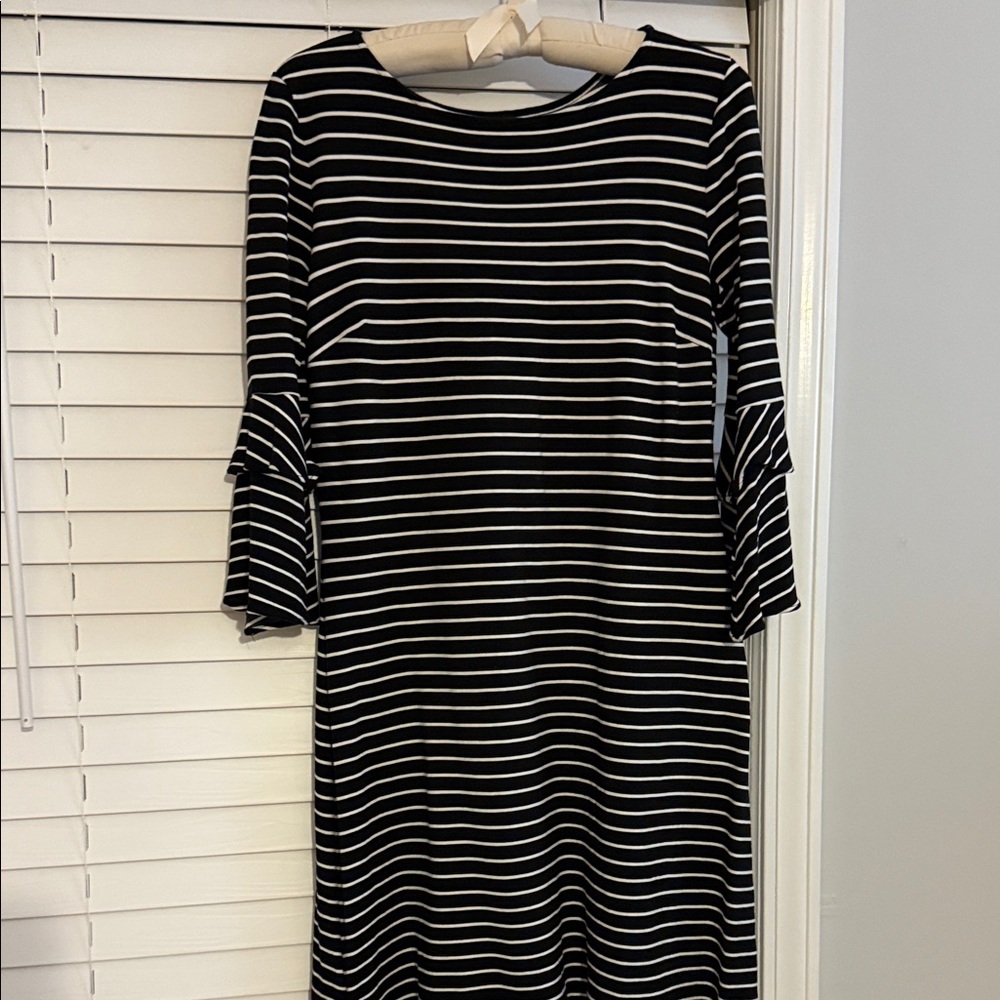 Ann Taylor Striped Long Sleeve Dress in Black and White